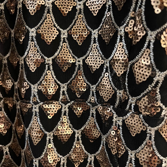 Lulus black and gold sequin mini - Picture 3 of 6